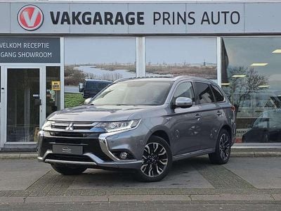 Occasion Mitsubishi Outlander P-HEV Instyle 203 PK (149 kW) 2016 Grijs (metallic) SUV