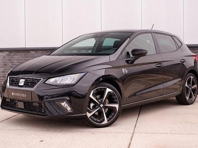 Zwart (metallic) Occasion 2024 Seat Ibiza FR Hatchback | € 22.900 (Eerlijke prijs)