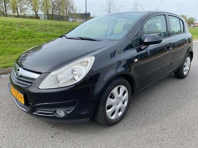 tweedehands Opel Corsa 1.2-16V Essentia