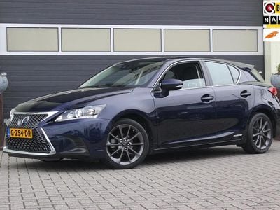 Lexus CT200h