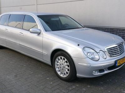 Grijs Gebruikt 2005 Mercedes E240 Elegance Sedan | € 16.750
