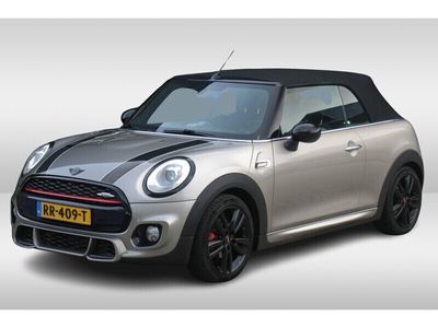 tweedehands Mini John Cooper Works Cabriolet 1.5 136pk | | Navigatie | Chili pakket |