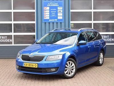 Blauw Occasion 2017 Skoda Octavia Business Line Stationwagen | € 12.650 (Iets duurder)