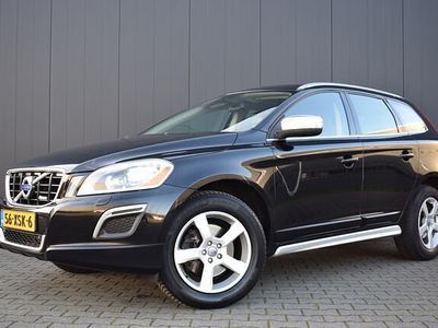 Zwart (metallic) Gebruikt 2012 Volvo XC60 R-Design SUV | € 14.950 (Eerlijke prijs)