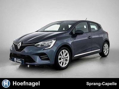 Grijs (metallic) Gebruikt 2021 Renault Clio V Zen Hatchback | € 16.450 (Goede deal)