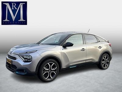 Grijs Gebruikt 2022 Citroën e-C4 Shine SUV | € 17.899 (Eerlijke prijs)