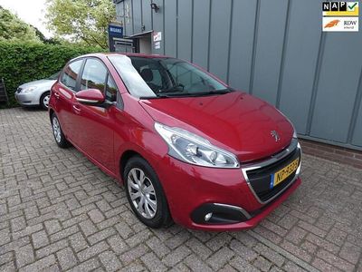 Occasion Peugeot 208 82 PK (60 kW) 2017 Rood Hatchback