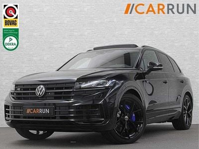 Zwart (metallic) Occasion 2024 VW Touareg R SUV | € 79.850 (Duur)
