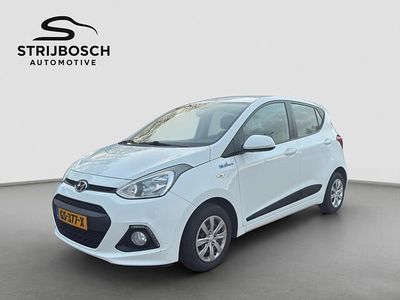 Wit Gebruikt 2015 Hyundai i10 Comfort Hatchback | € 5.490 (Eerlijke prijs)