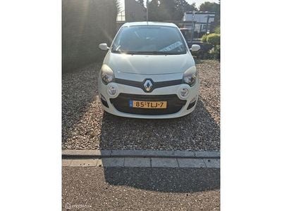 Geel Occasion 2012 Renault Twingo Collection Hatchback | € 3.750 (Eerlijke prijs)