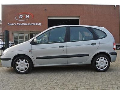 Grijs Occasion 2000 Renault Scénic MPV | € 1.299 (Eerlijke prijs)