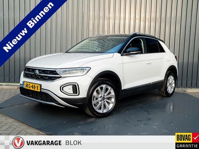 Wit Gebruikt 2024 VW T-Roc Style SUV | € 32.445 (Goede deal)