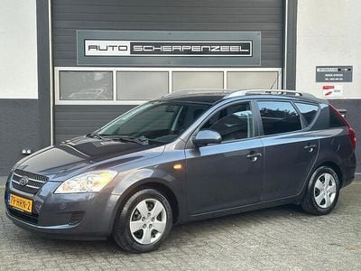 Grijs (metallic) Gebruikt 2009 Kia Ceed Hatchback | € 4.695 (Eerlijke prijs)