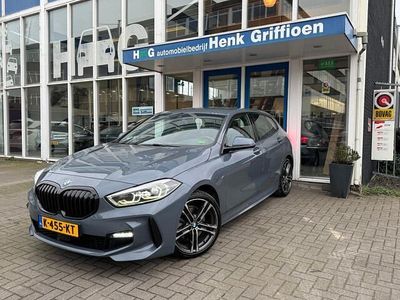 Occasion BMW 118 Executive 136 PK (100 kW) 2021 Grijs Hatchback