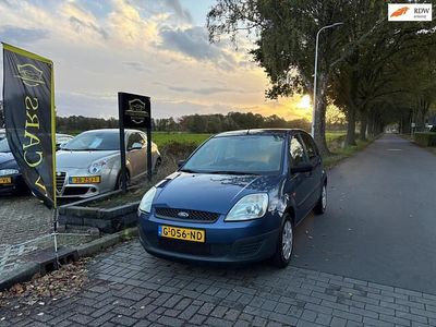 Blauw Occasion 2006 Ford Fiesta Ambiente Hatchback | € 1.999 (Eerlijke prijs)