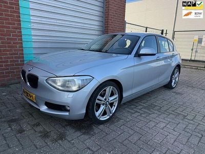 Grijs Occasion 2012 BMW 118 Hatchback | € 8.950 (Eerlijke prijs)