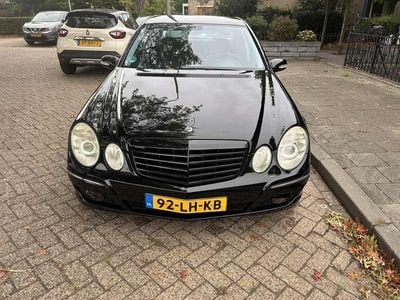Mercedes E200