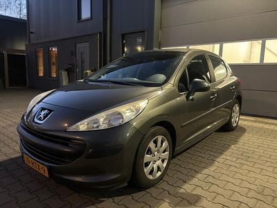 Grijs (metallic) Gebruikt 2009 Peugeot 207 Hatchback | € 3.995 (Eerlijke prijs)