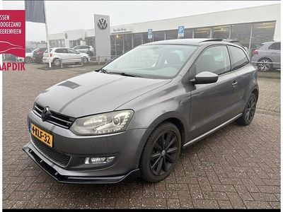 Grijs Occasion 2013 VW Polo Highline Hatchback | € 9.444 (Eerlijke prijs)