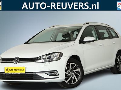 Wit Occasion 2017 VW Golf VII Join Stationwagen | € 13.900 (Duur)