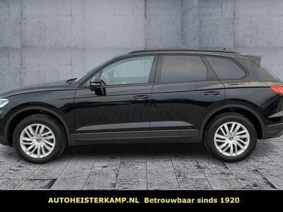 Zwart (metallic) Occasion 2025 VW Touareg SUV | € 64.950 (Iets duurder)