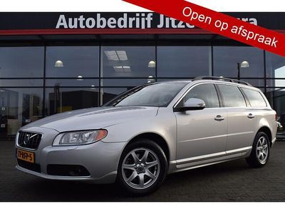 Grijs Occasion 2011 Volvo V70 Performance Stationwagen | € 14.950 (Duur)