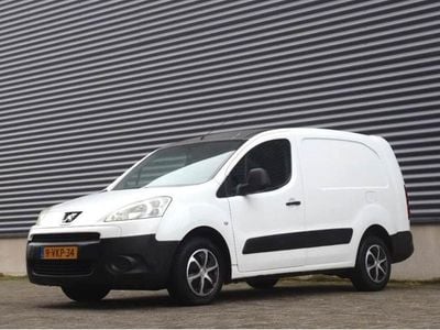 Wit Occasion 2011 Peugeot Partner Avantage MPV | € 2.950 (Eerlijke prijs)