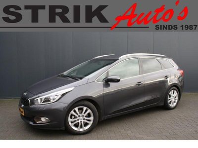 Occasion Kia Ceed Premium 135 PK (99 kW) 2013 Grijs Hatchback