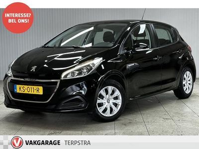 tweedehands Peugeot 208 1.2 PureTech Active/ DB SET VERVANGEN 166.000KM!/ LED Dagrijverl/ DAB+/ Apple Carplay!/ Navi!/ Airco/ Cruise/ Bluetooth/ Elek.pakket/ Isofix/ USB&AUX/ Metallic lak.