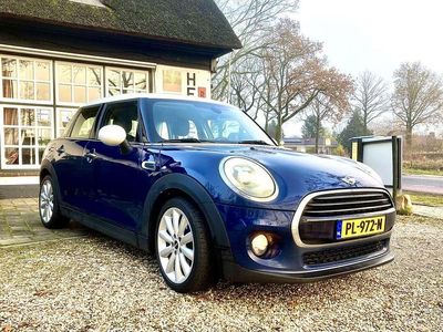 Blauw Gebruikt 2017 Mini Cooper Hatchback | € 9.900