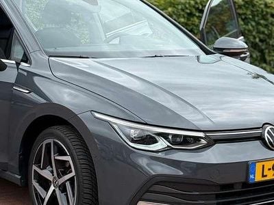 Grijs Occasion 2020 VW Golf VIII Style Hatchback | € 21.499 (Eerlijke prijs)
