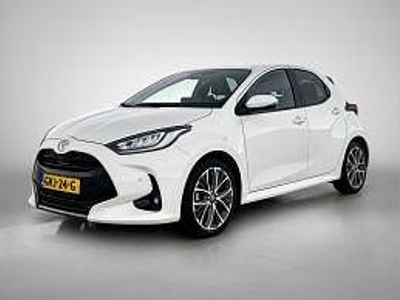 Wit Occasion 2025 Toyota Yaris Executive Hatchback | € 28.745 (Eerlijke prijs)