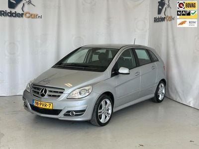 Grijs Occasion 2011 Mercedes B180 Business MPV | € 8.999 (Duur)