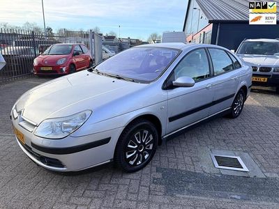 Grijs (metallic) Gebruikt 2008 Citroën C5 Prestige Hatchback | € 899 (Eerlijke prijs)