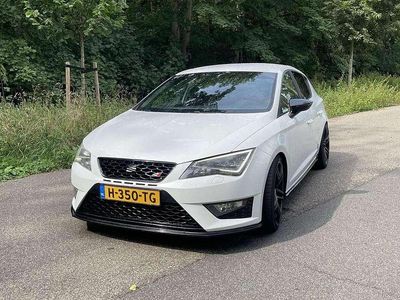 Wit Gebruikt 2015 Cupra Leon Hatchback | € 14.000 (Eerlijke prijs)