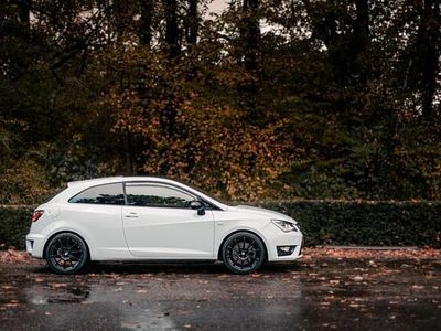 Wit Gebruikt 2016 Cupra Ibiza Hatchback | € 11.750