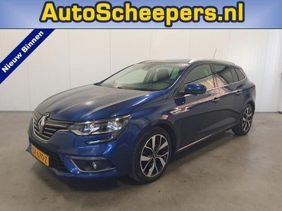 Blauw, metallic lak Occasion 2018 Renault Mégane GrandTour Bose Edition Stationwagen | € 13.995 (Eerlijke prijs)