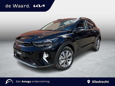 Occasion Kia Stonic 101 PK (74 kW) 2025 Zwart, metallic lak SUV
