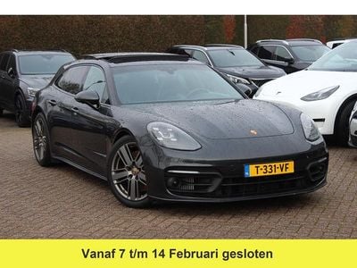 Grijs Occasion 2023 Porsche Panamera Platinum Edition Stationwagen | € 69.950