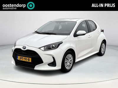 Wit Occasion 2022 Toyota Yaris Hybrid Comfort Hatchback | € 20.945 (Eerlijke prijs)
