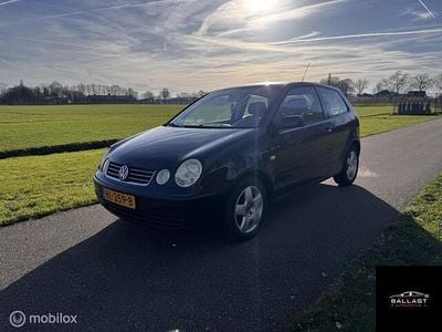 Occasion VW Polo Comfortline 64 PK (47 kW) 2005 Zwart Hatchback