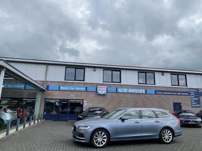 Occasion Volvo V90 Momentum 255 PK (187 kW) 2017 Blauw Stationwagen