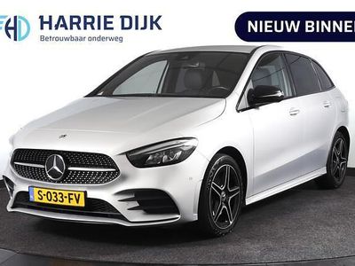 Grijs Occasion 2023 Mercedes B250 AMG line MPV | € 33.495 (Eerlijke prijs)