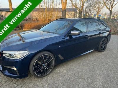 BMW M550