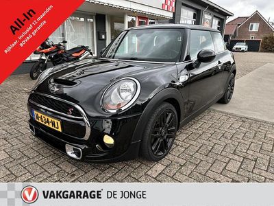 Hatchback Gebruikt 2016 Mini Cooper Business Hatchback | € 13.950 (Eerlijke prijs)