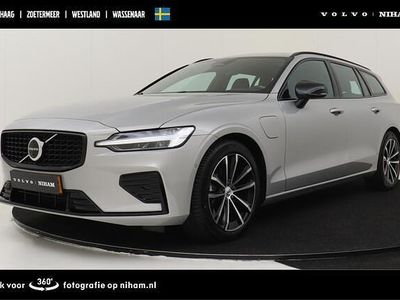Grijs Occasion 2025 Volvo V60 Plus Stationwagen | € 42.245 (Eerlijke prijs)