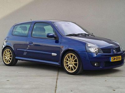 Blauw Gebruikt 2002 Renault Clio II R.S. Hatchback | € 10.950