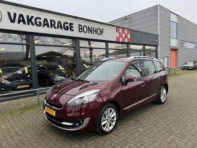 Rood (metallic) Gebruikt 2013 Renault Grand Scénic III Privilege MPV | € 4.750 (Goede deal)