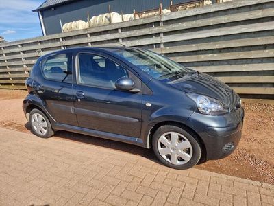 Occasion Toyota Aygo Comfort 68 PK (50 kW) 2011 Grijs Hatchback