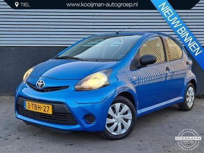 tweedehands Toyota Aygo 1.0 VVT-i Now Airco, 5-deurs, Complete onderhoudshistorie, elektrische ramen en centrale deurvergrendeling